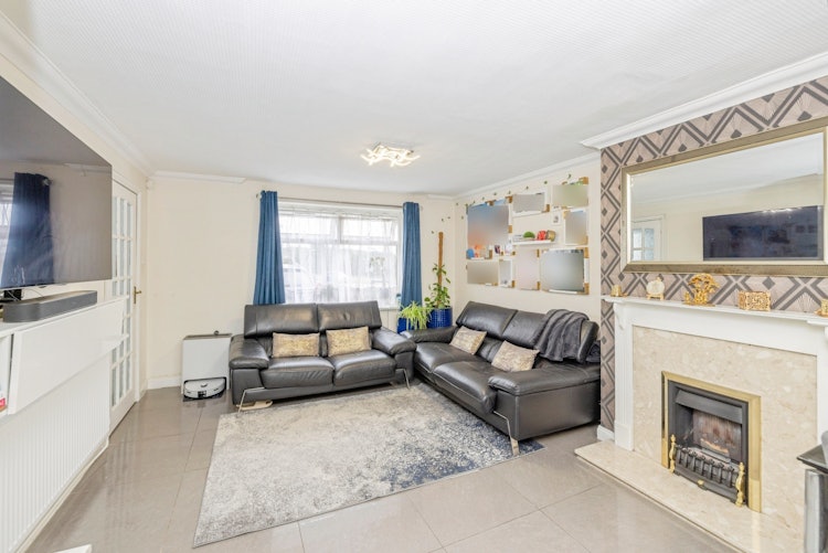 3 bedroom terraced house