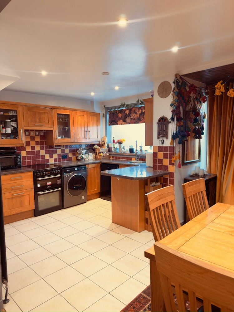 3 bedroom terraced house