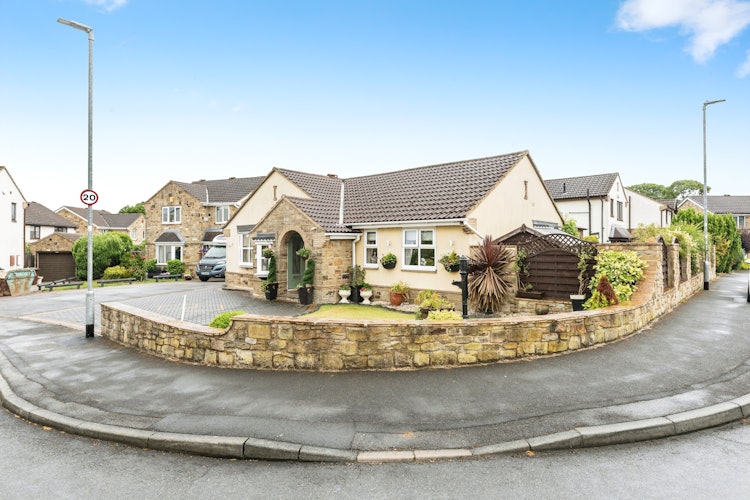 3 bedroom detached bungalow