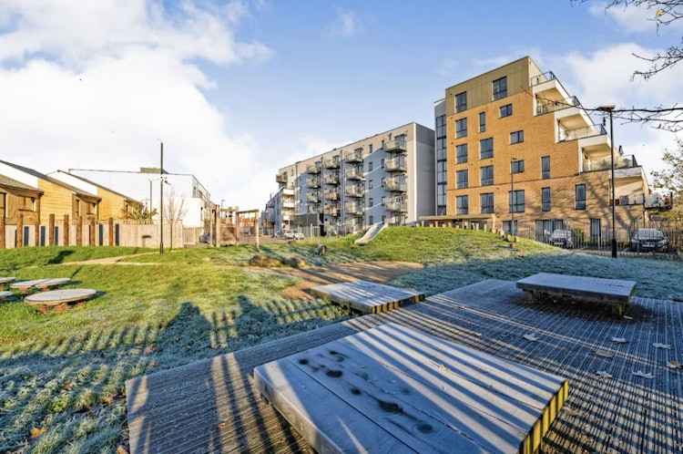 3 bedroom flat