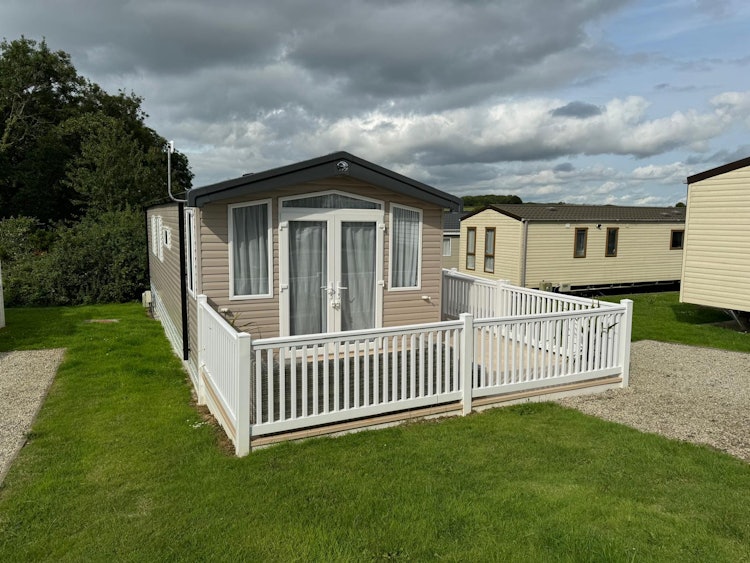 3 bedroom park home