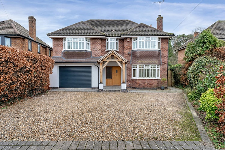 4 bedroom detached house