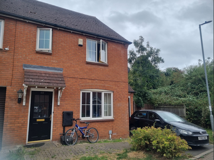 3 bedroom semi-detached house