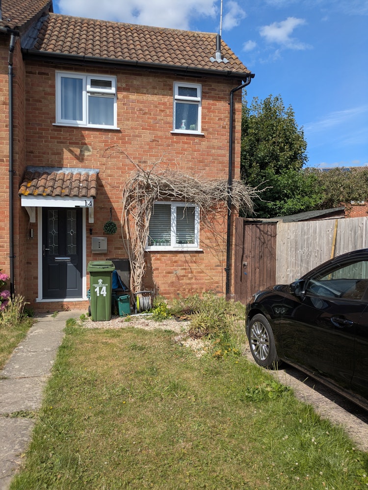 2 bedroom end of terrace house