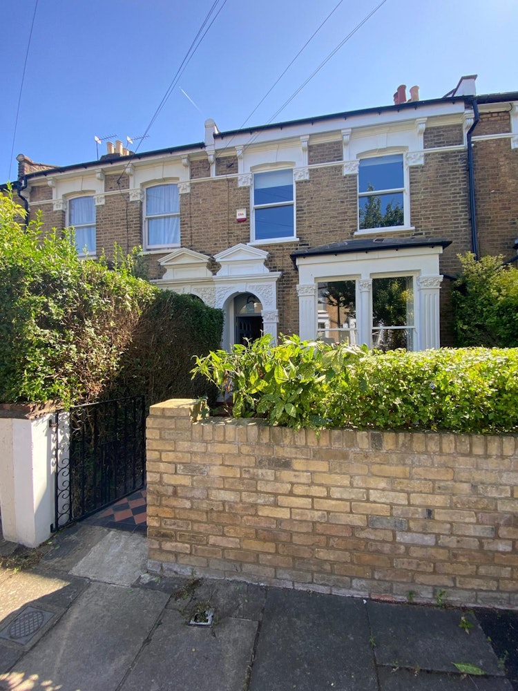 4 bedroom terraced house