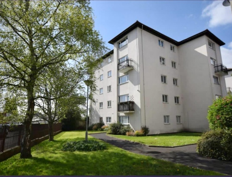 3 bedroom flat