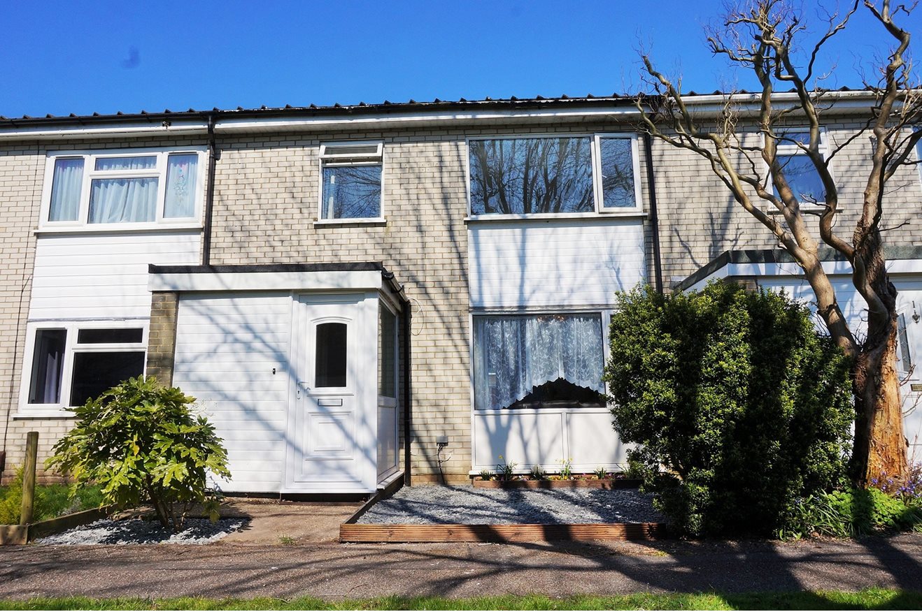 3 bedroom terraced house for sale in Kirkham Avenue Burton BH23 7LP