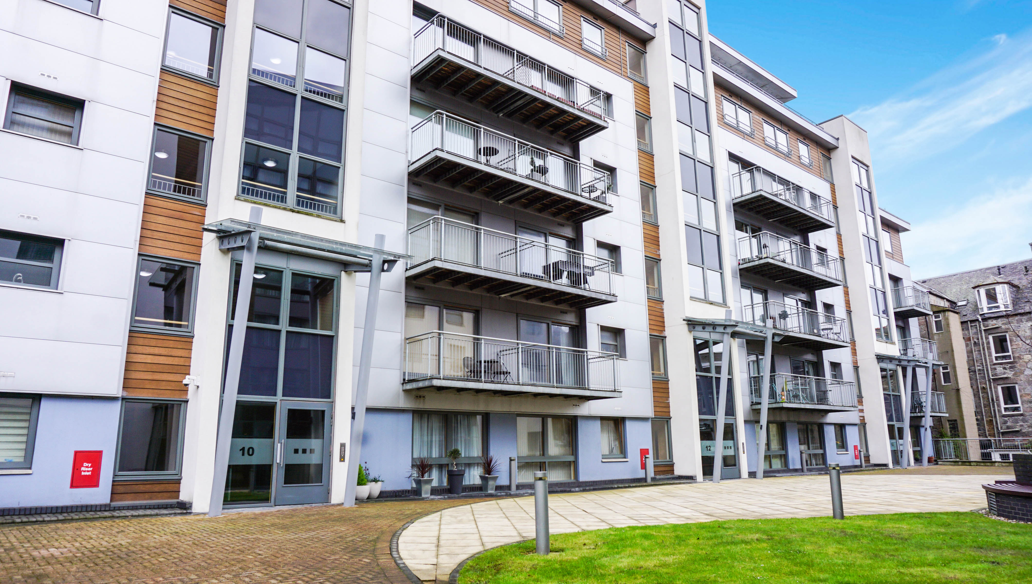 2 Bedroom Flat For Sale In Charlotte Street Aberdeen AB25 1LR