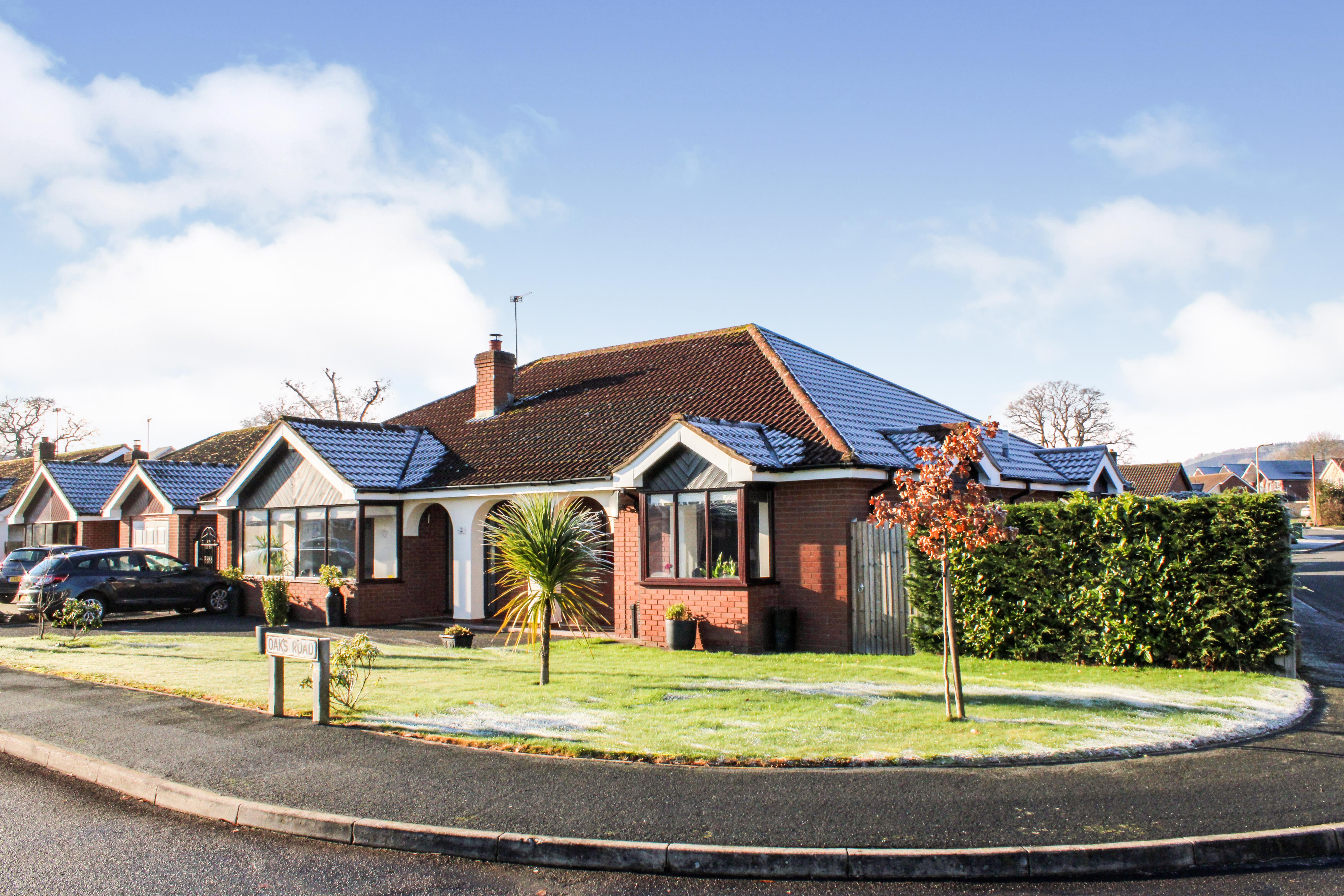 4 Bedroom Detached Bungalow For Sale In Oaks Road, Craven Arms, SY7 9RW