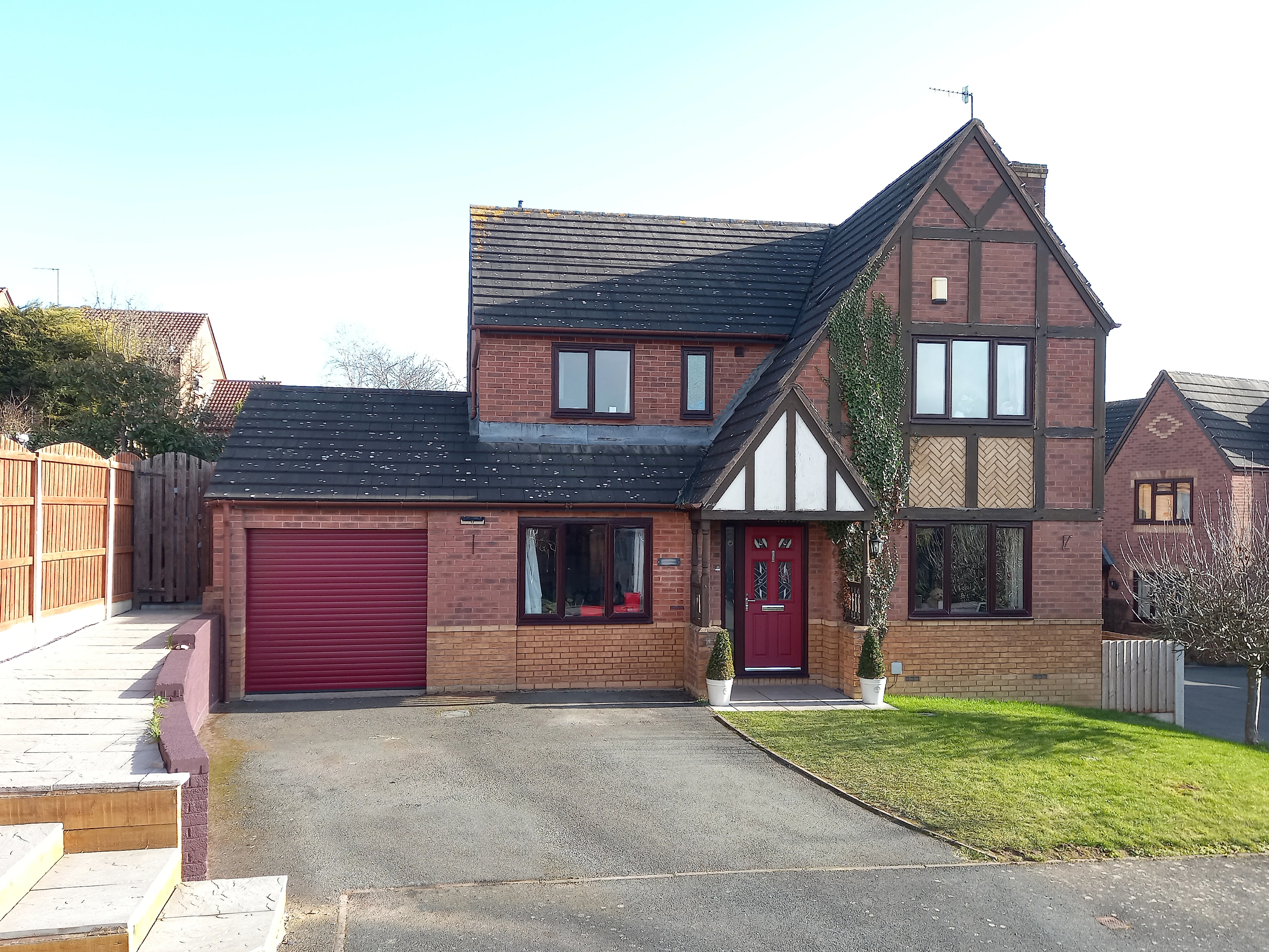 Field Close, Bromsgrove