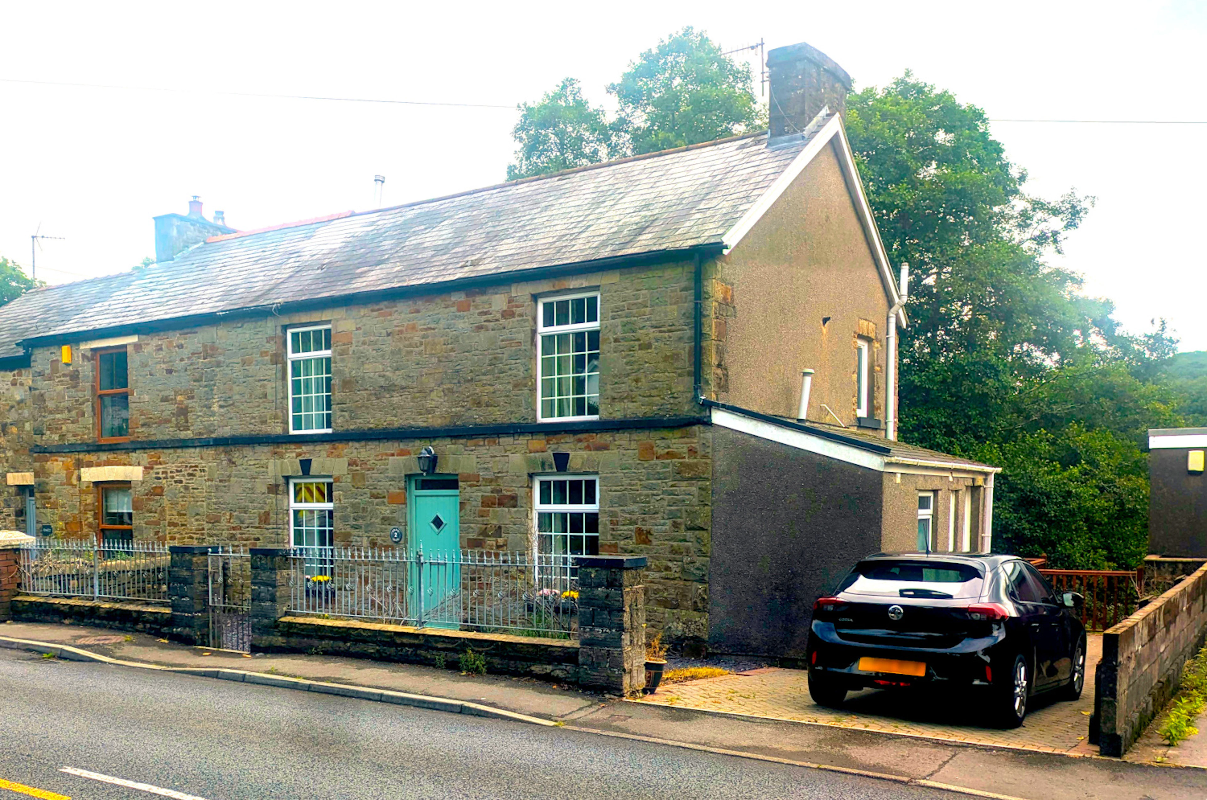 Coytrahen, Bridgend