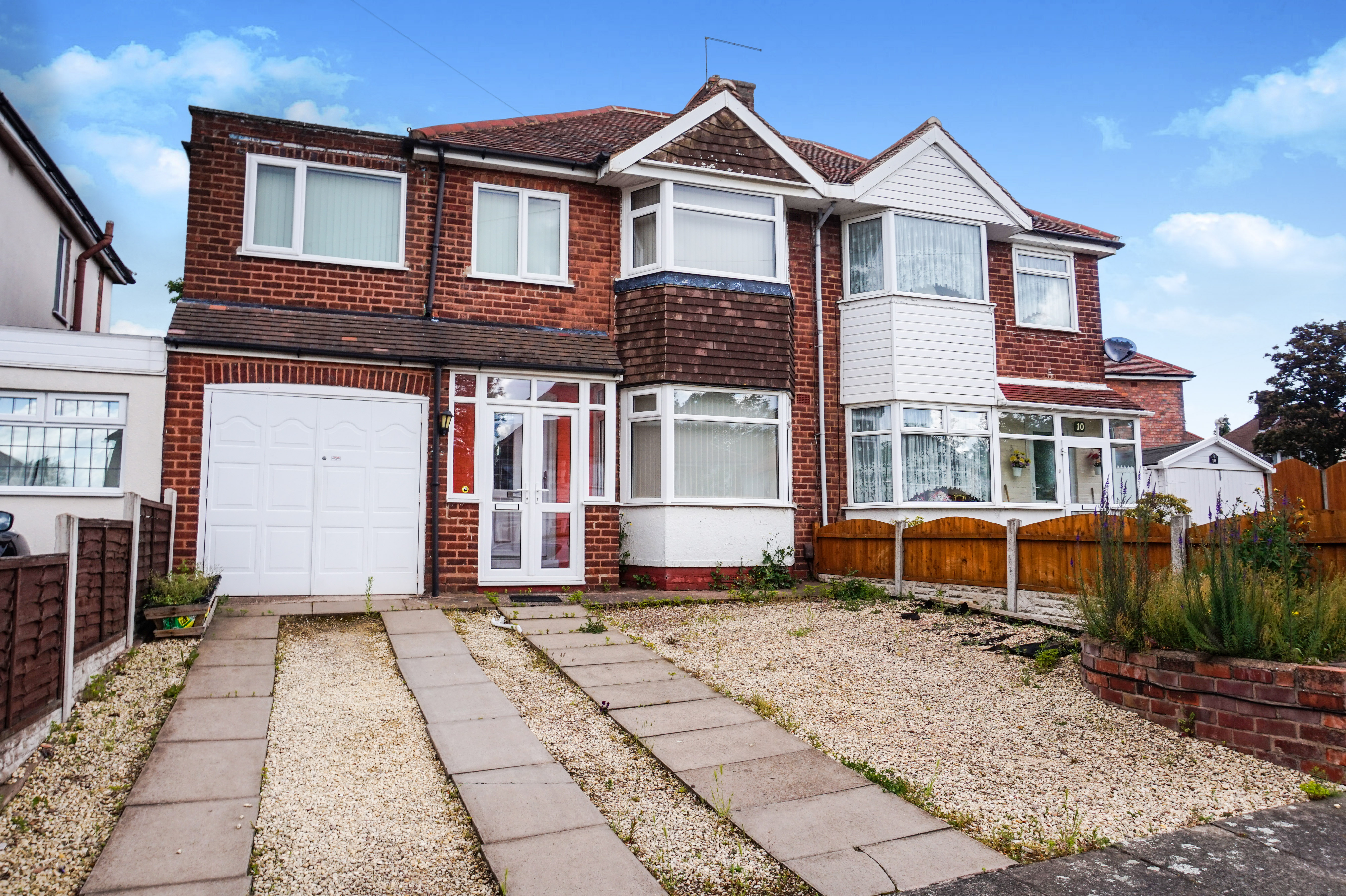 4 Bedroom Semi-detached House For Sale In Endhill Road, Kingstanding ...