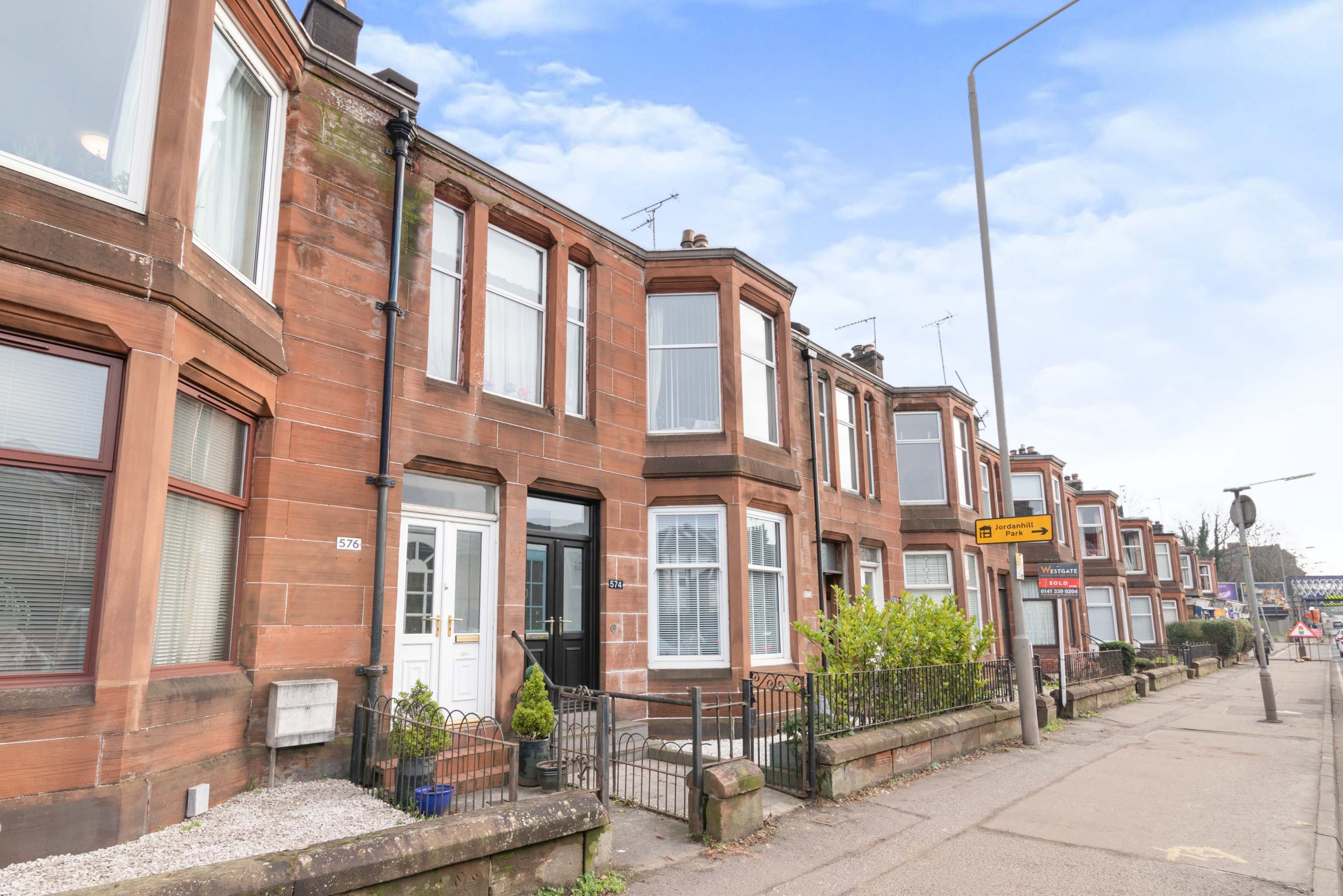 2 bedroom flat for sale in Crow Road Glasgow G13 1NP