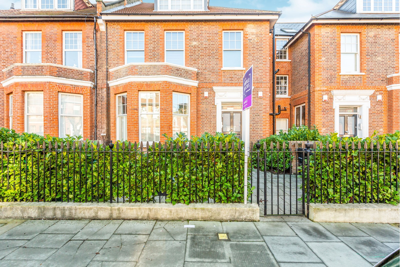 3 bedroom flat for sale in Filey Avenue, Stoke Newington, N16 6JJ
