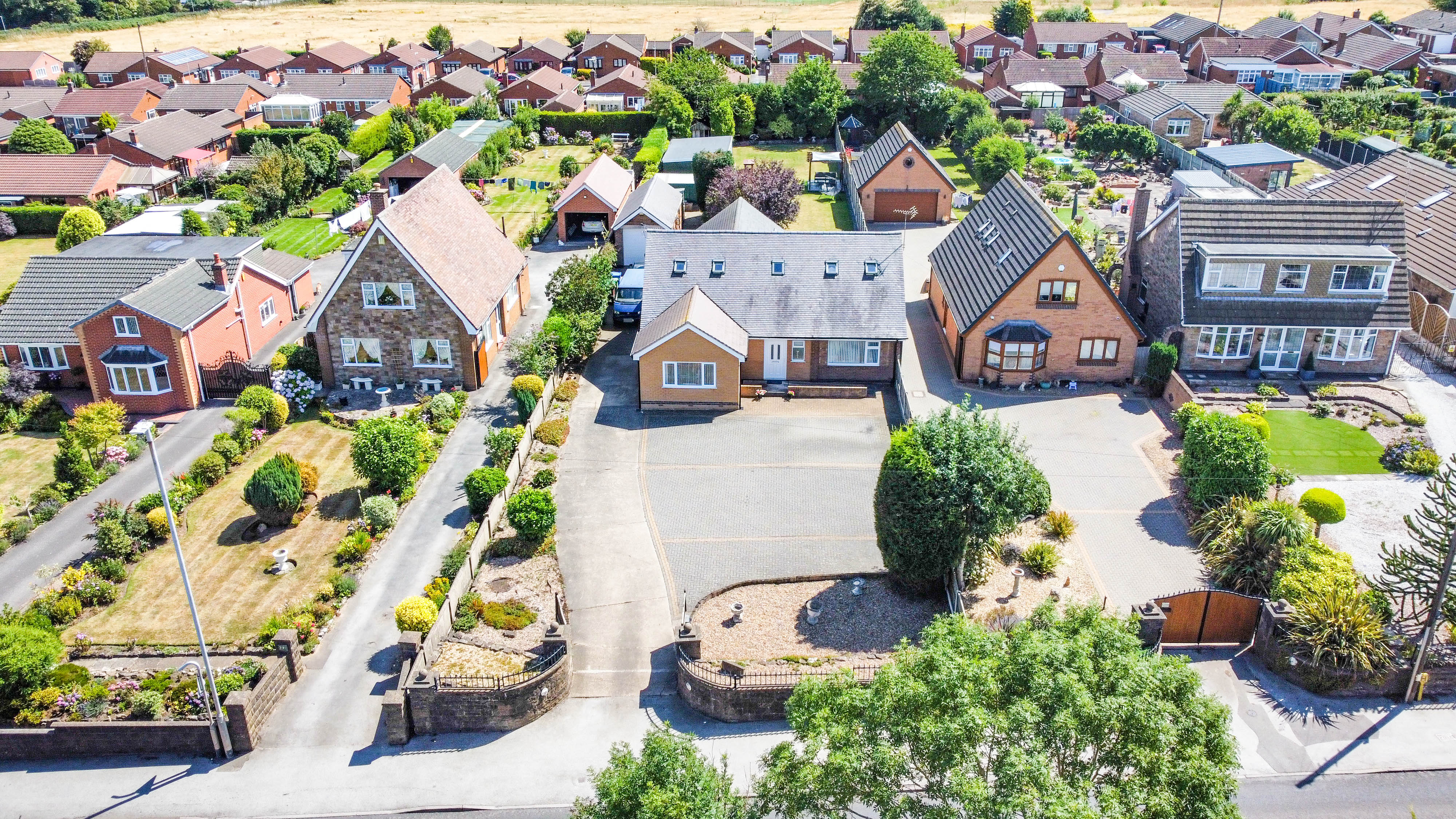 4 bedroom detached bungalow for sale in Abbott Road Mansfield