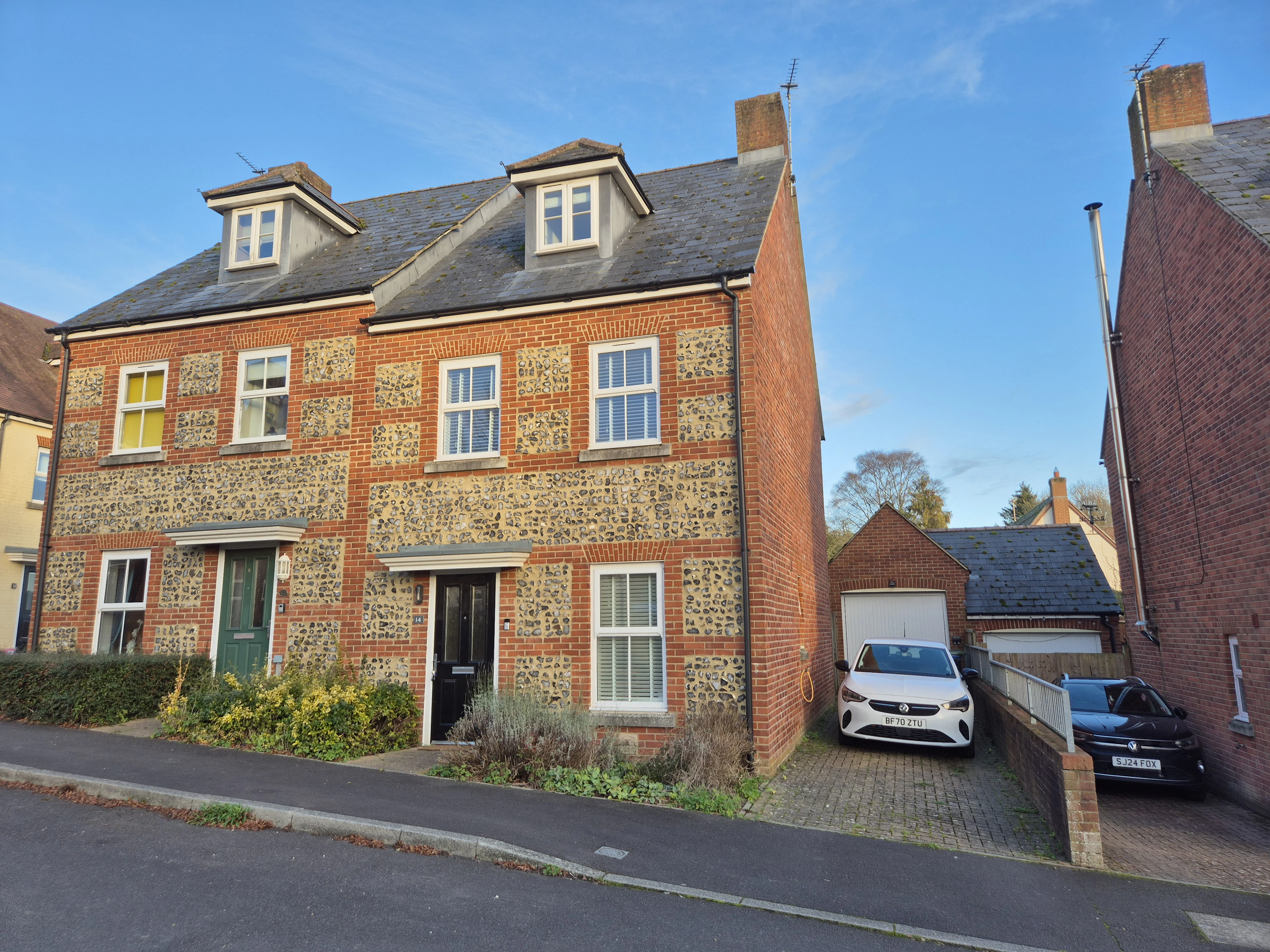 Riverbourne Road - Collingbourne Ducis, Marlborough