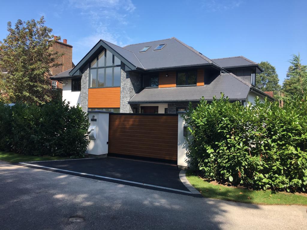 5 bedroom detached house for sale in Monks Road, Virginia Water, GU25 4RR