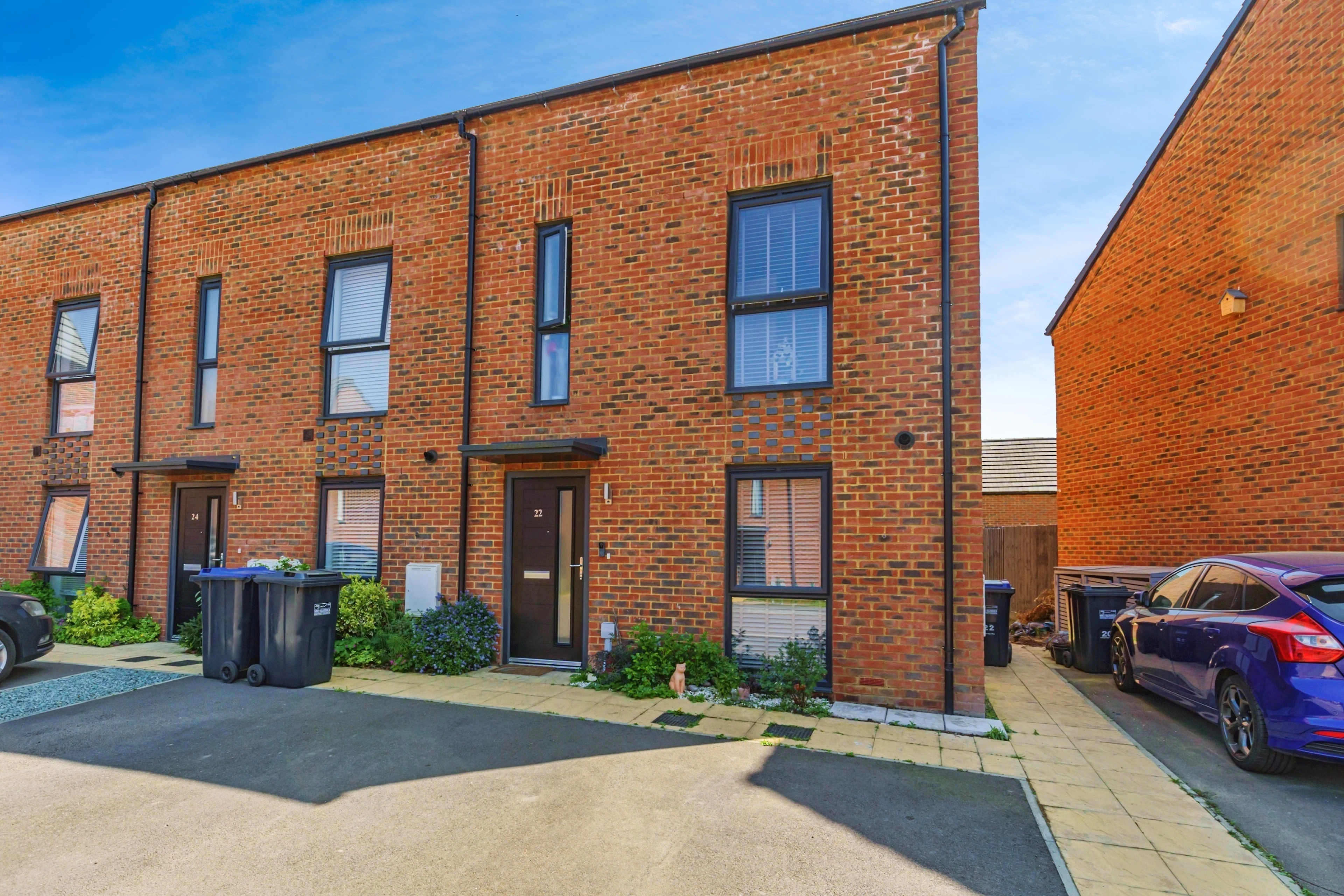 Langridge Way, Crawley