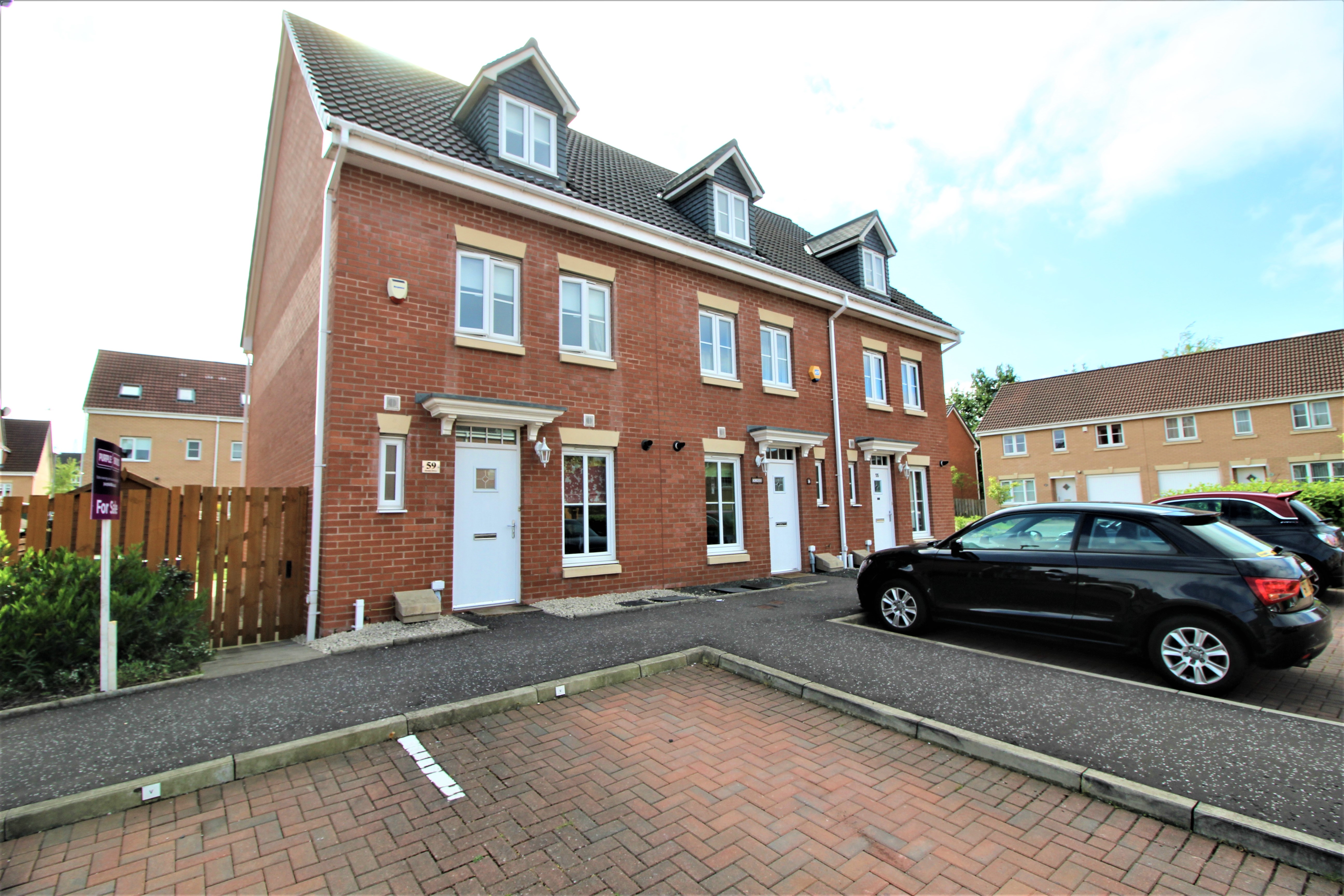 3 bedroom terraced house for sale in Brodie Drive Glasgow G69 6FD