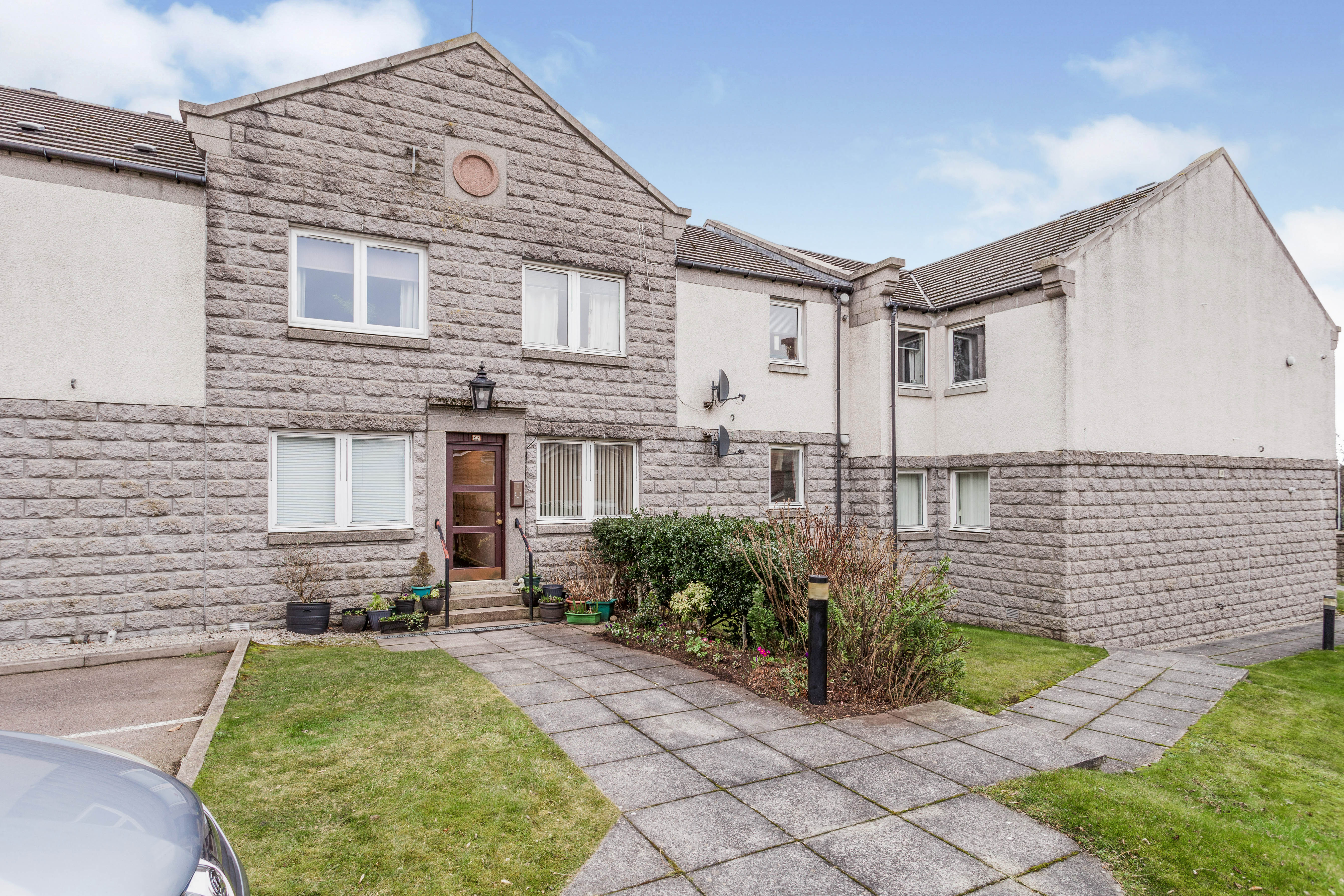 2 Bedroom Flat For Sale In Denwood Aberdeen AB15 6JF