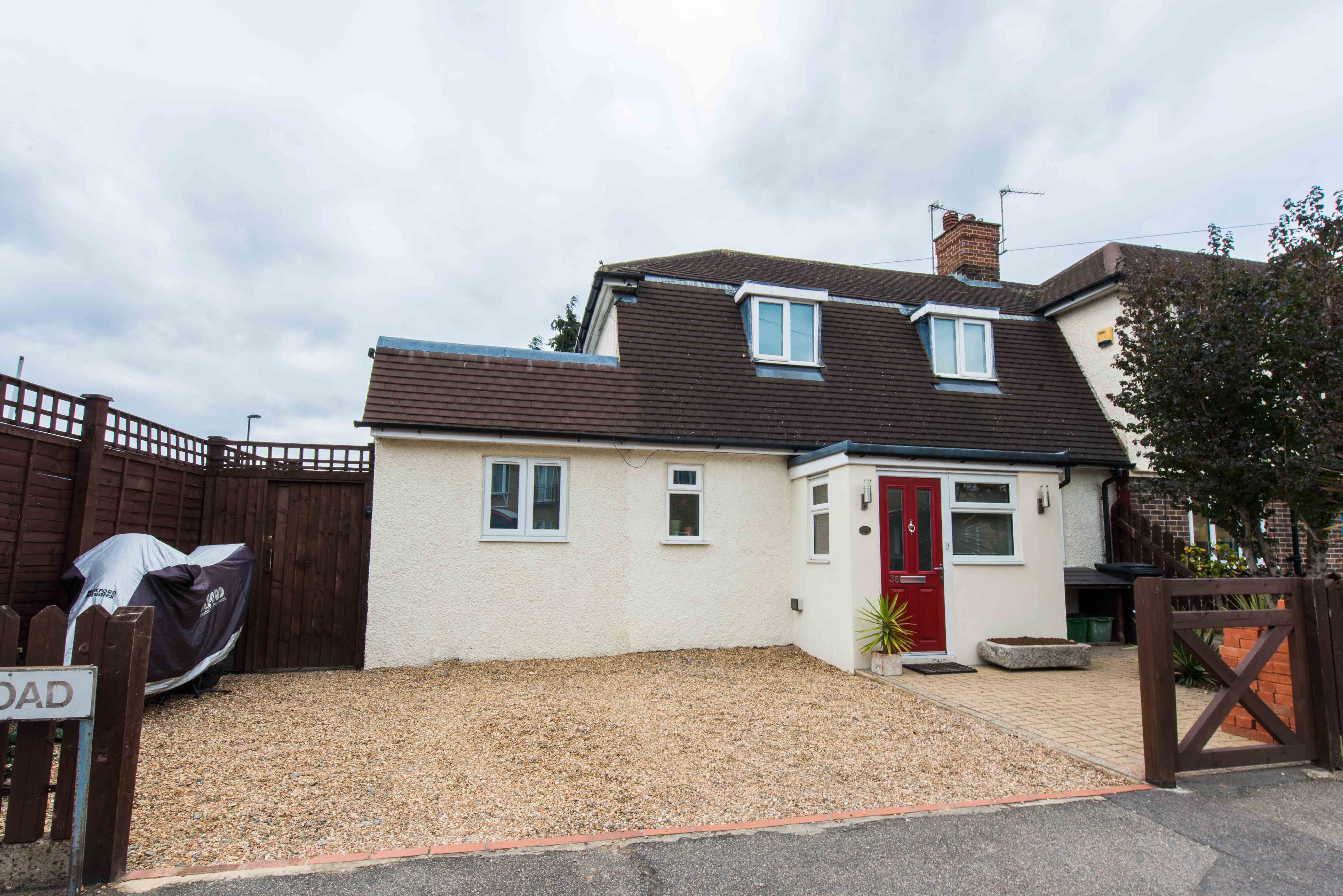 2 Bedroom End Of Terrace House For Sale In Bute Road, Croydon, CR0 3RT