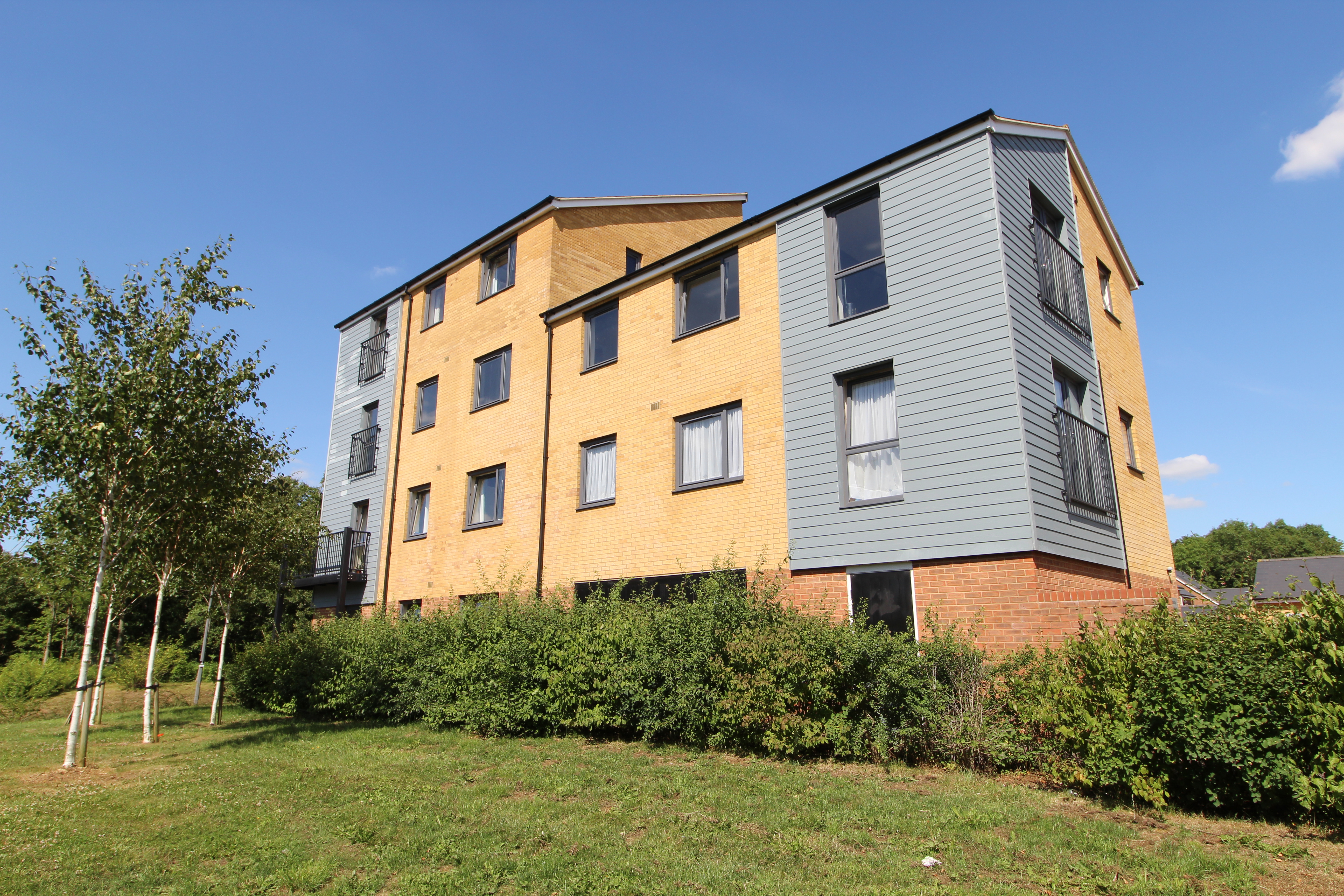 2 Bedroom Apartment For Sale In Stratford Road, Wolverton, MK12 5FS