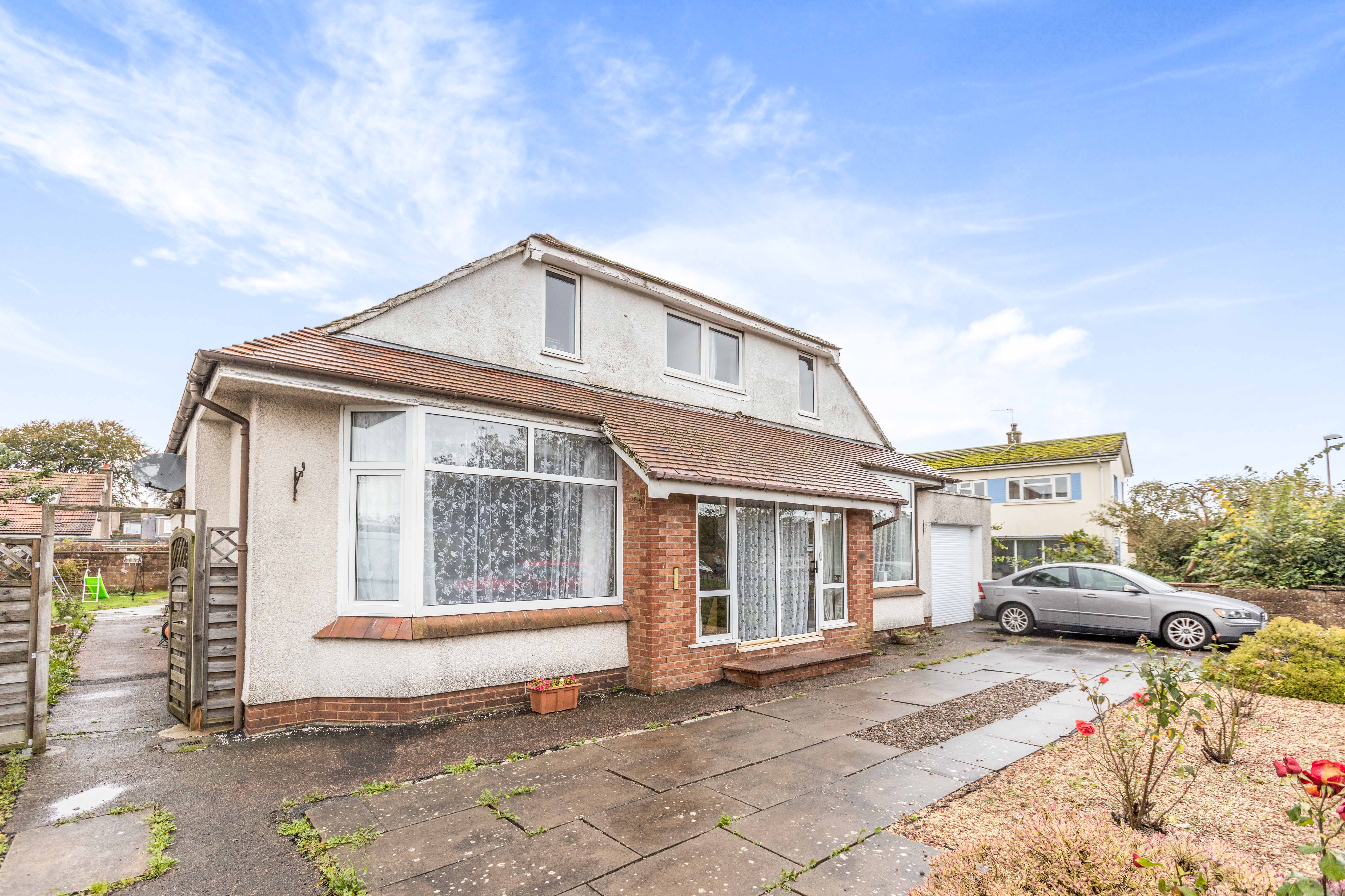 4 bedroom detached house for sale in Montrose Road Arbroath DD11 5JW