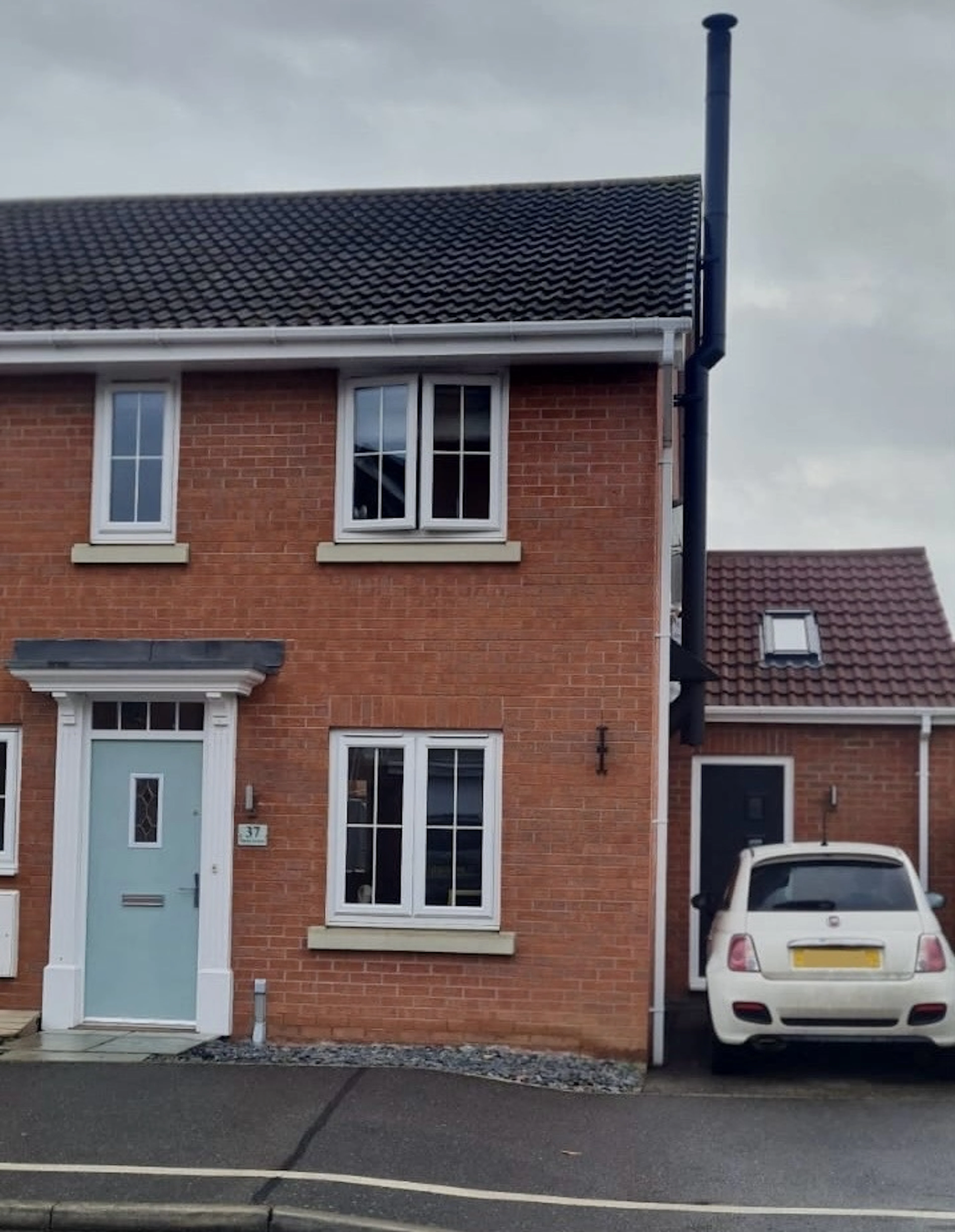 Taurus Avenue, Lincoln