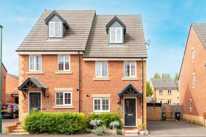 3 bedroom semi-detached house for sale in Gardeners Place, Shrewsbury ...
