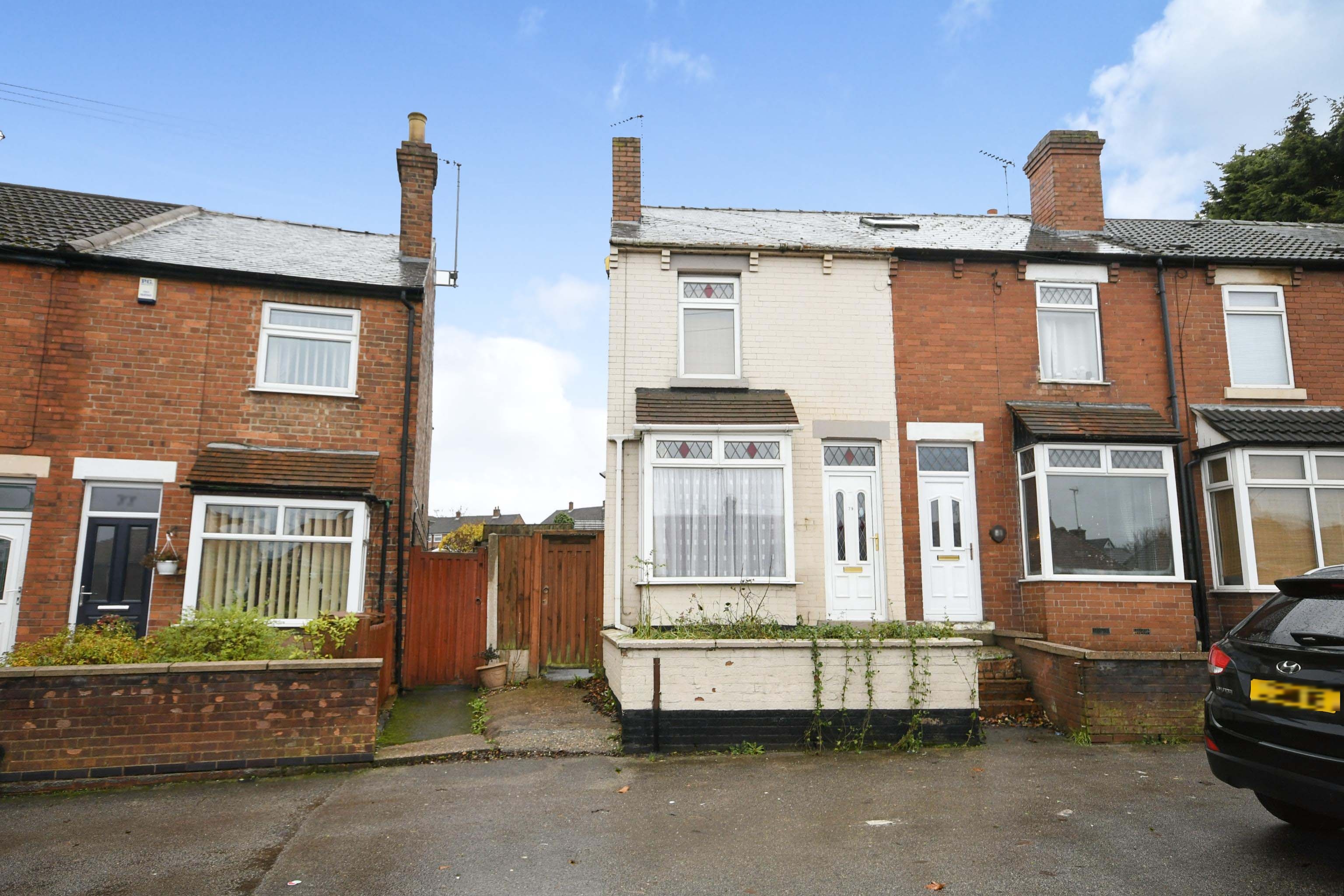 3 bedroom end of terrace house for sale in Abbott Road Mansfield