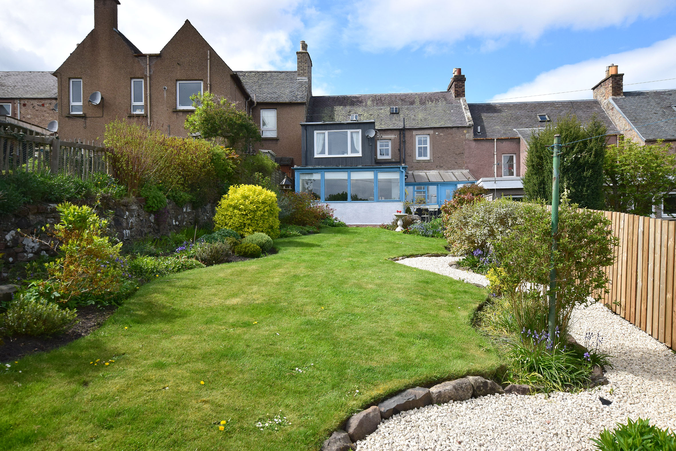 4 bedroom terraced house for sale in 64 Castlegate, Jedburgh, TD8 6BB