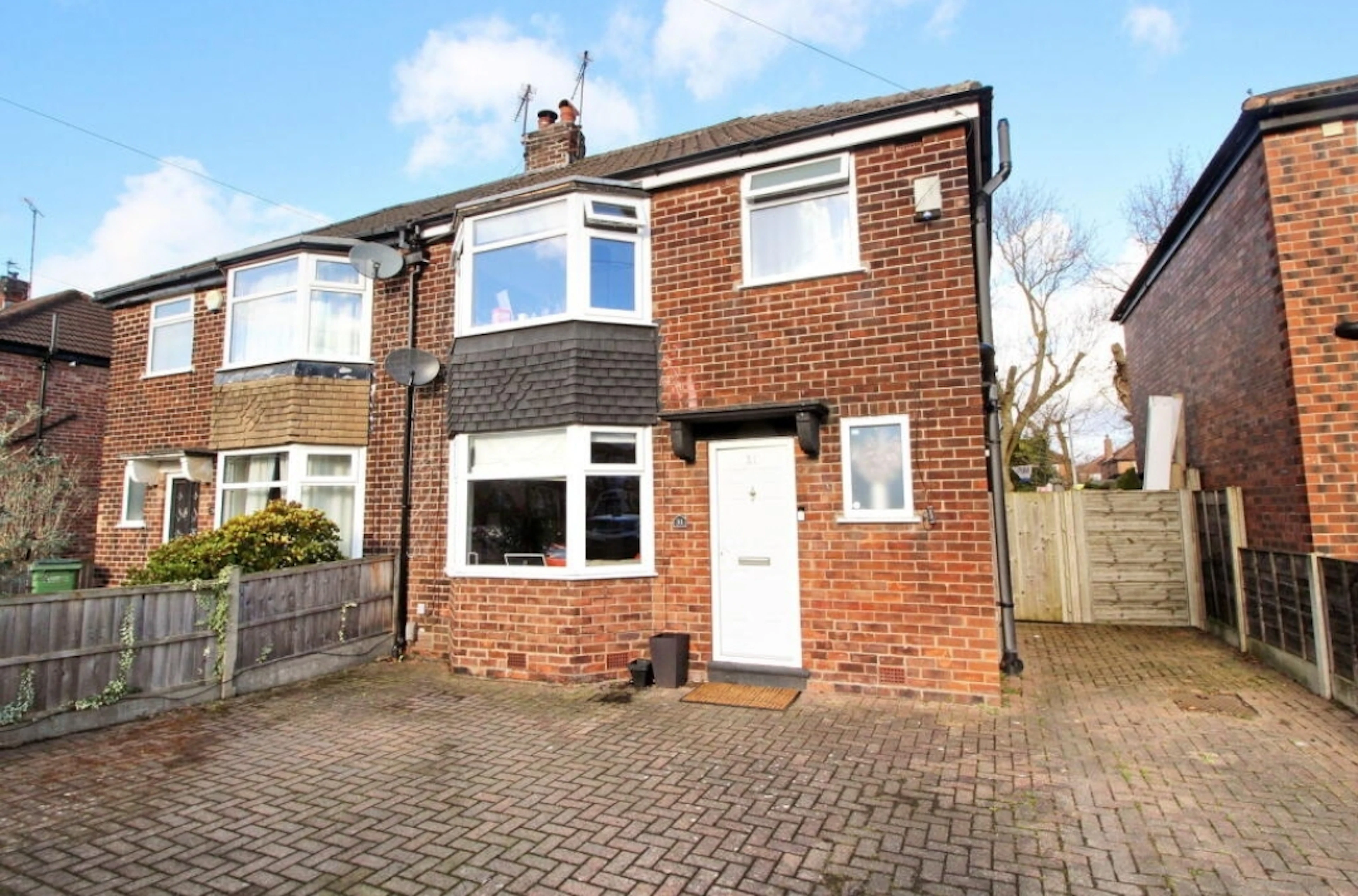 Lavington Avenue, Cheadle