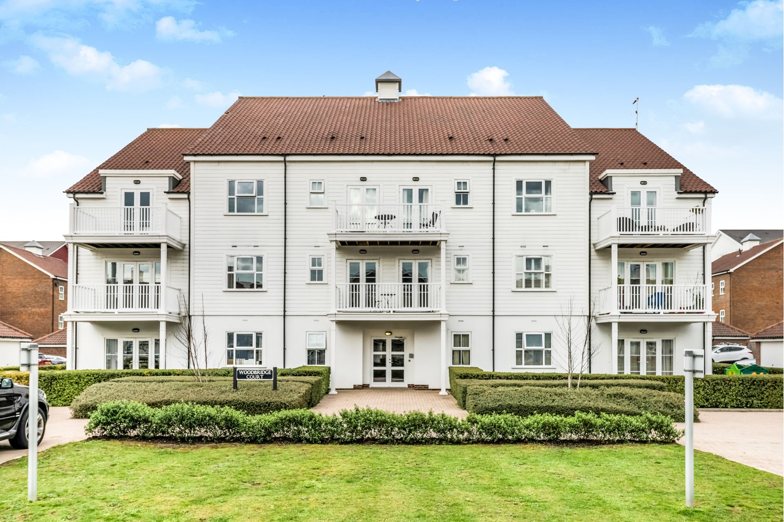 1 bedroom apartment for sale in 27 Beaumont Drive Worcester Park