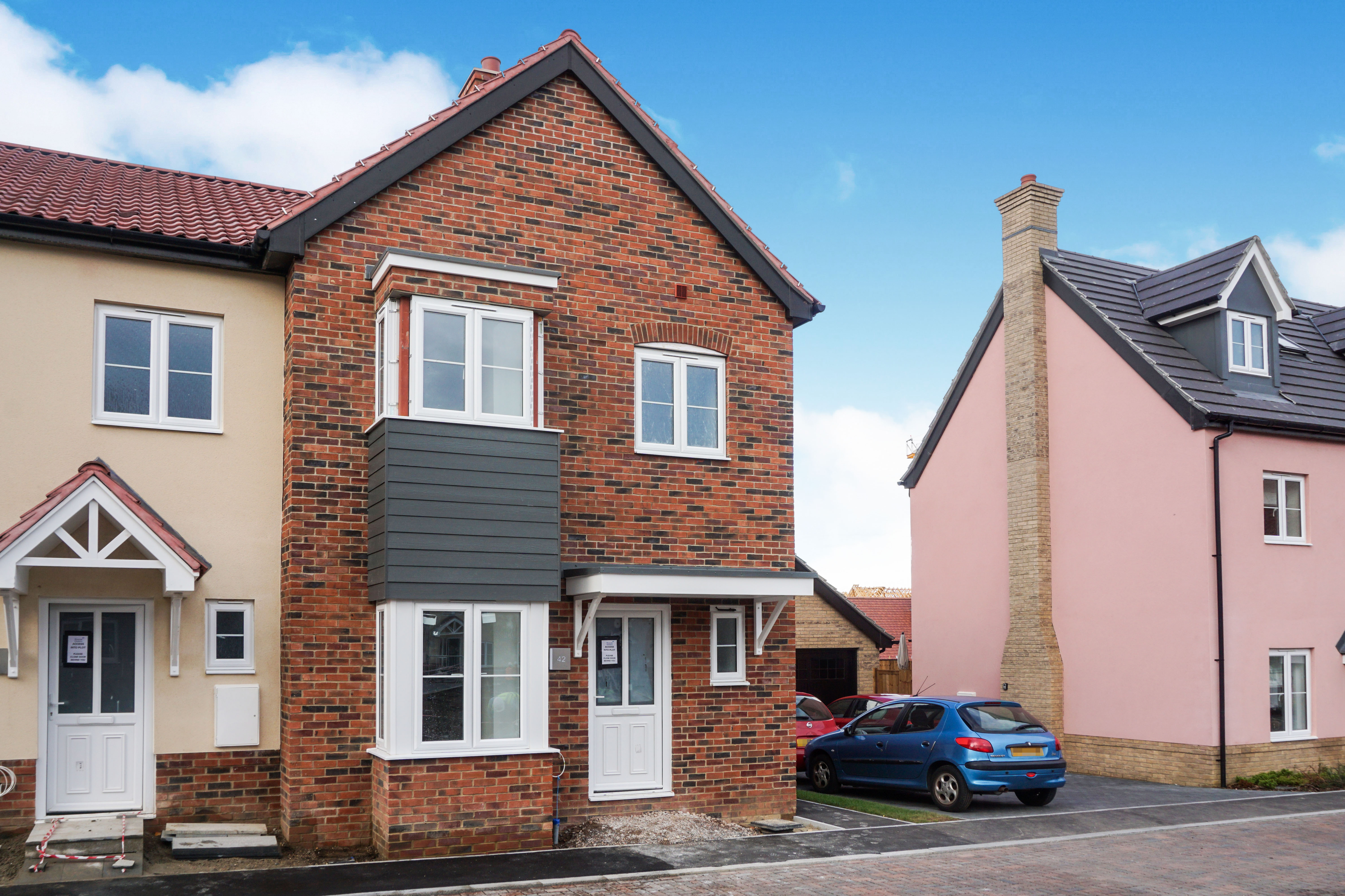 3 Bedroom End Of Terrace House For Sale In 42 Hummerston Close ...