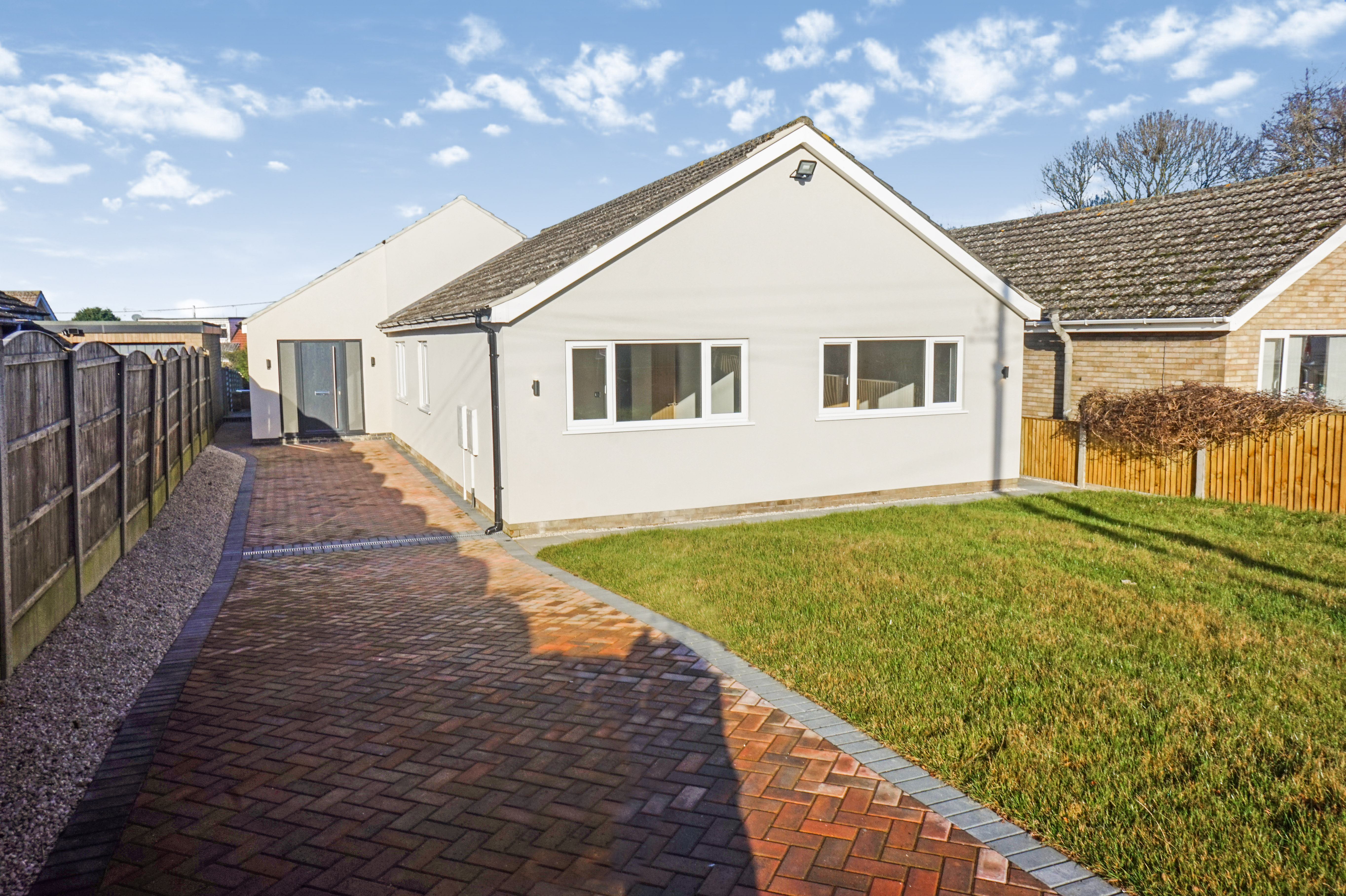 4 Bedroom Detached Bungalow For Sale In Church Road, Skellingthorpe ...