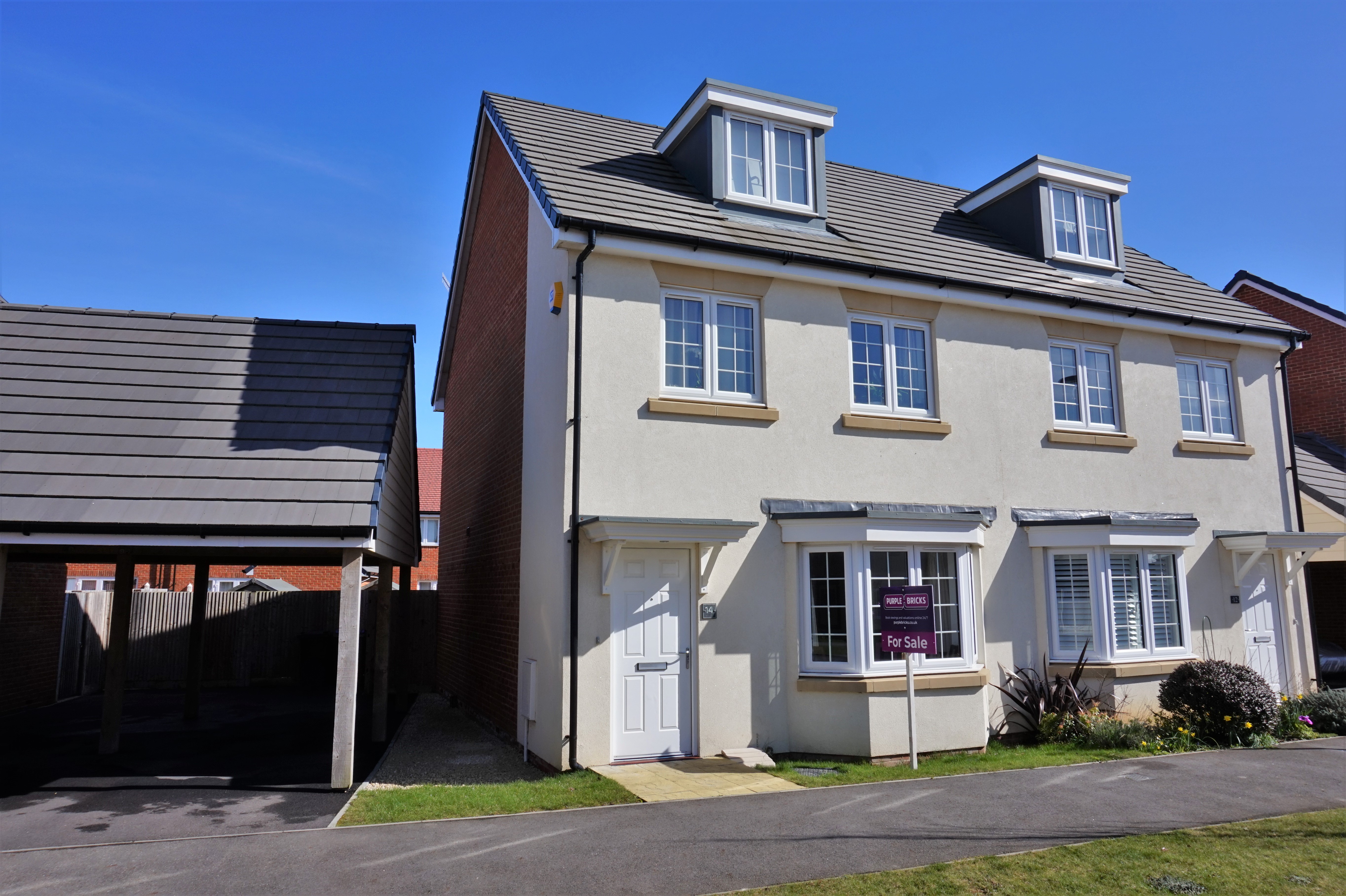 3 Bedroom Semi-detached House For Sale In Blackbourne Chase ...