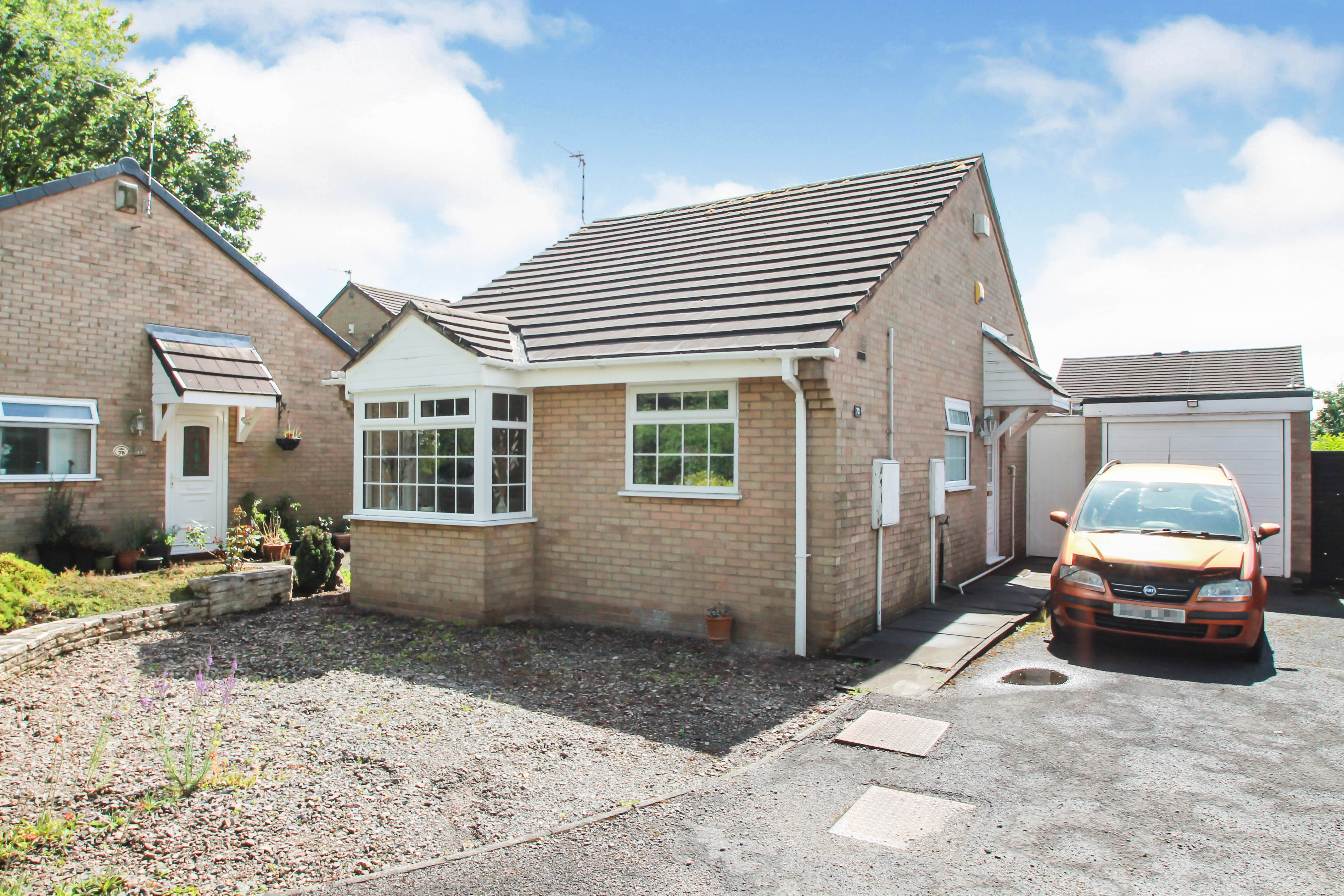 2 bedroom detached bungalow for sale in Beaumont Lodge Road