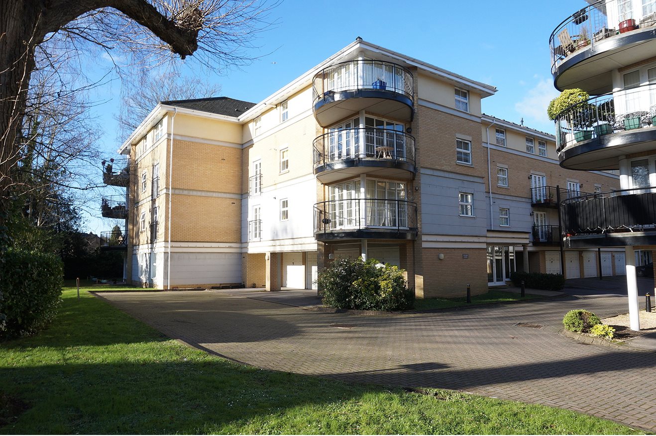 2 Bedroom Flat For Sale In Northlands Road, Southampton, SO15 2NW