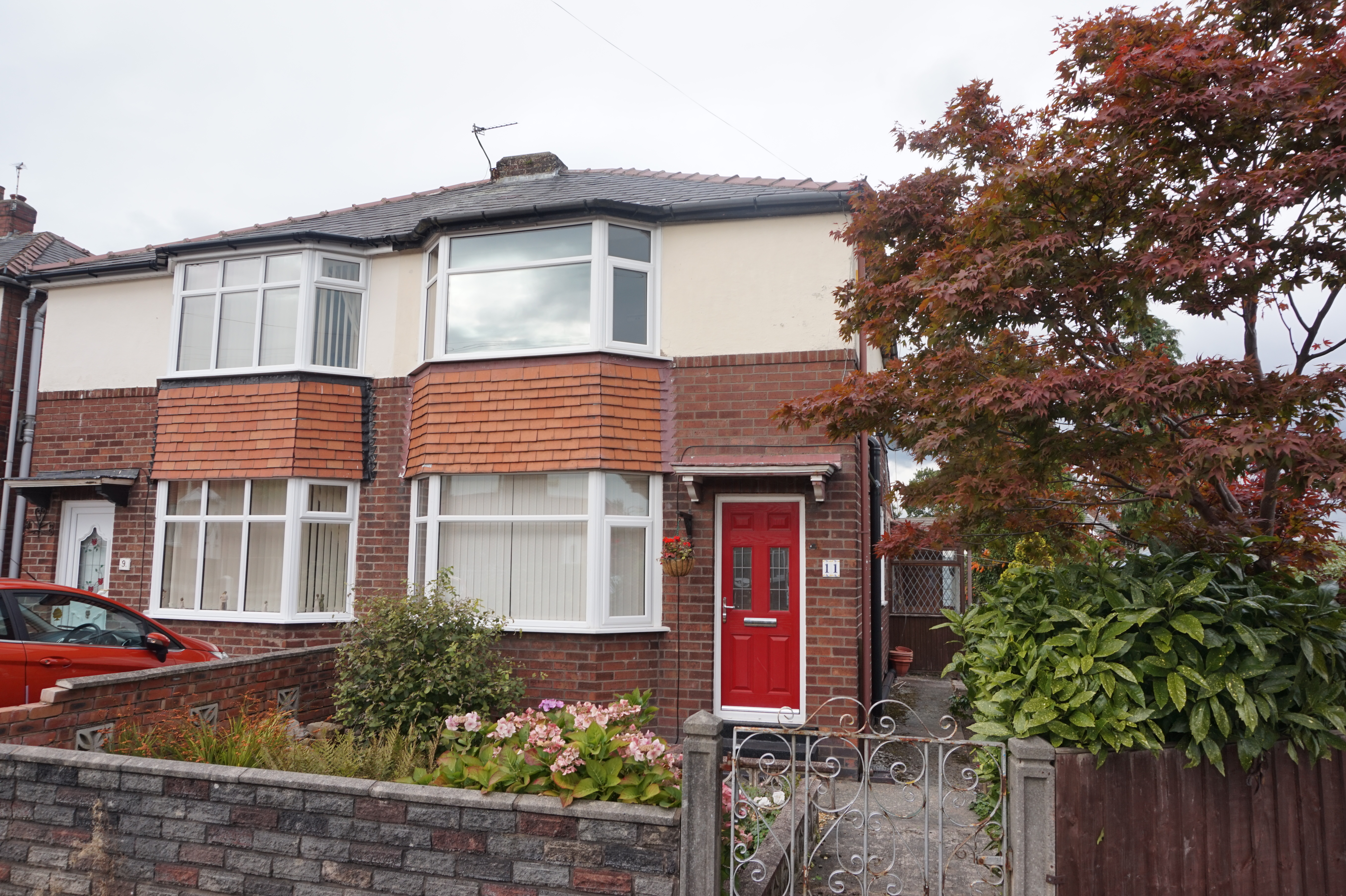 3 bedroom semi-detached house for sale in Leadale Road, Leyland, PR25 1QP