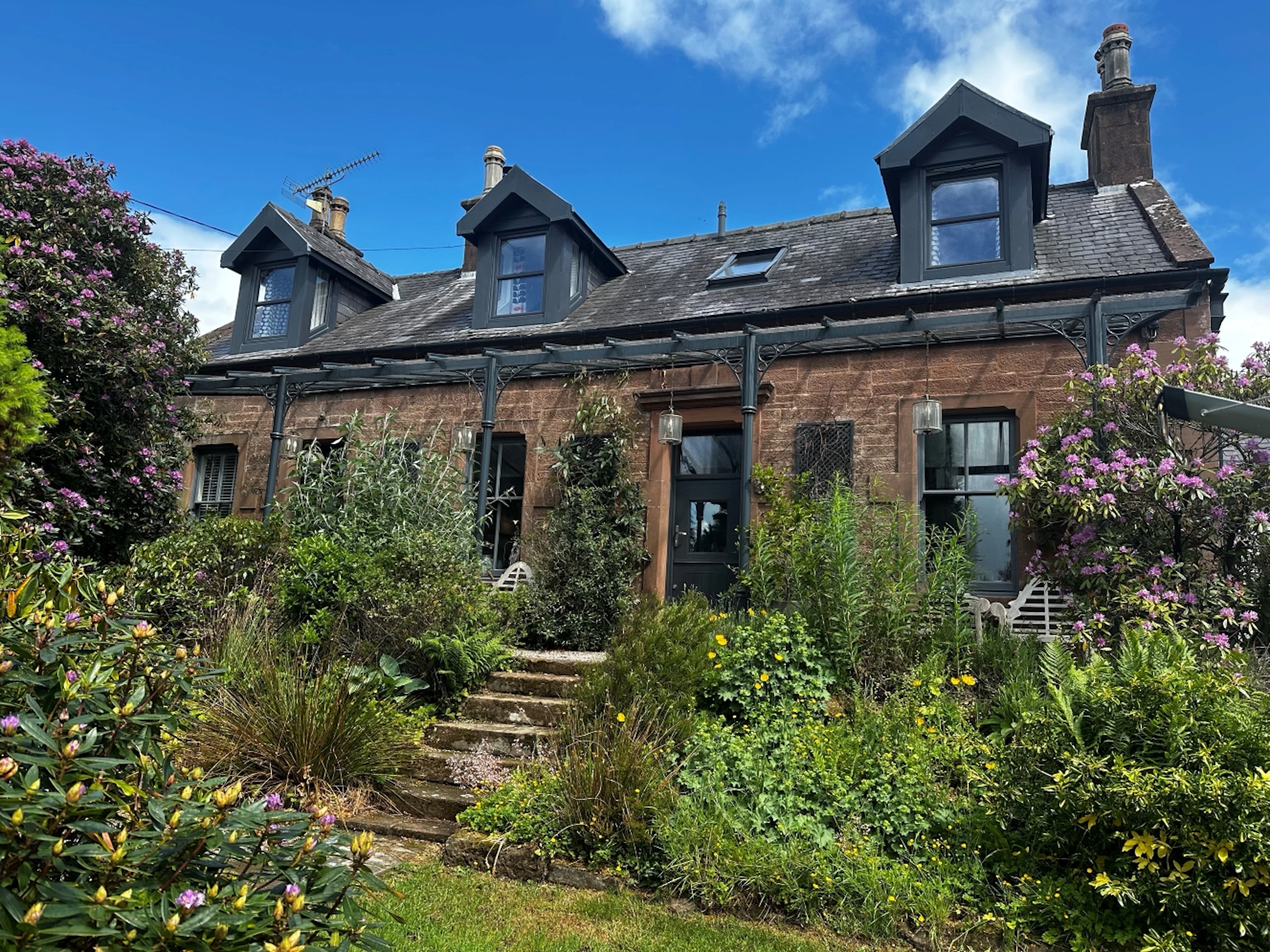 ., Dumfries