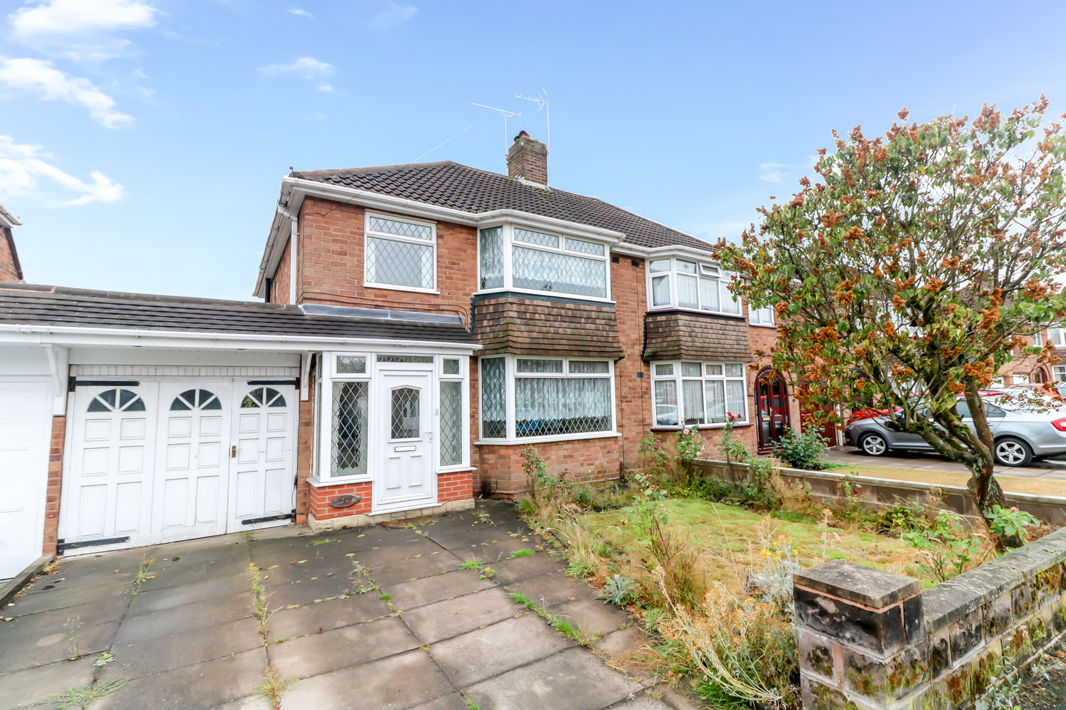 3 Bedroom Semi-detached House For Sale In Cedar Avenue, Bramford Estate ...