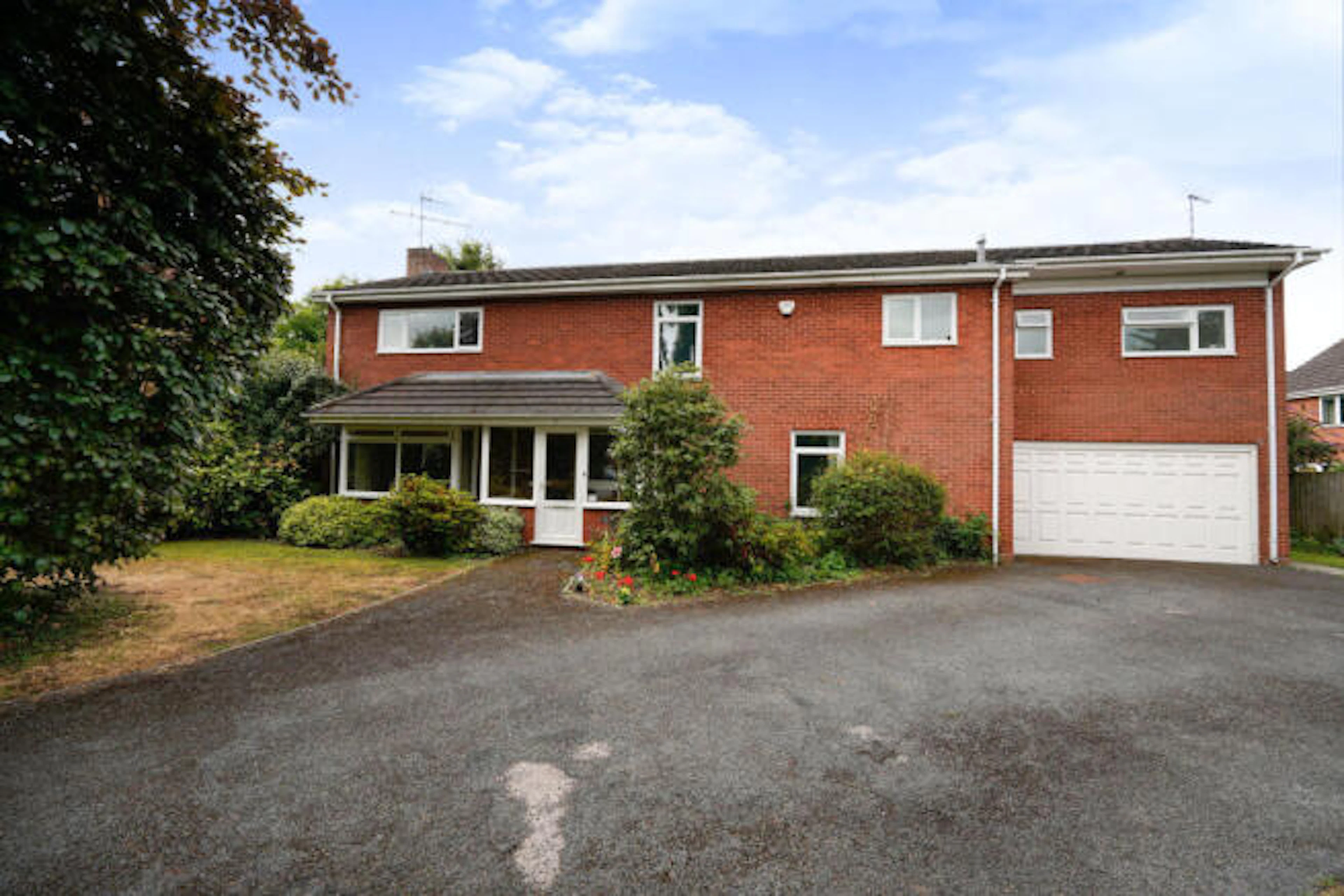 Old Manor Close, Pershore