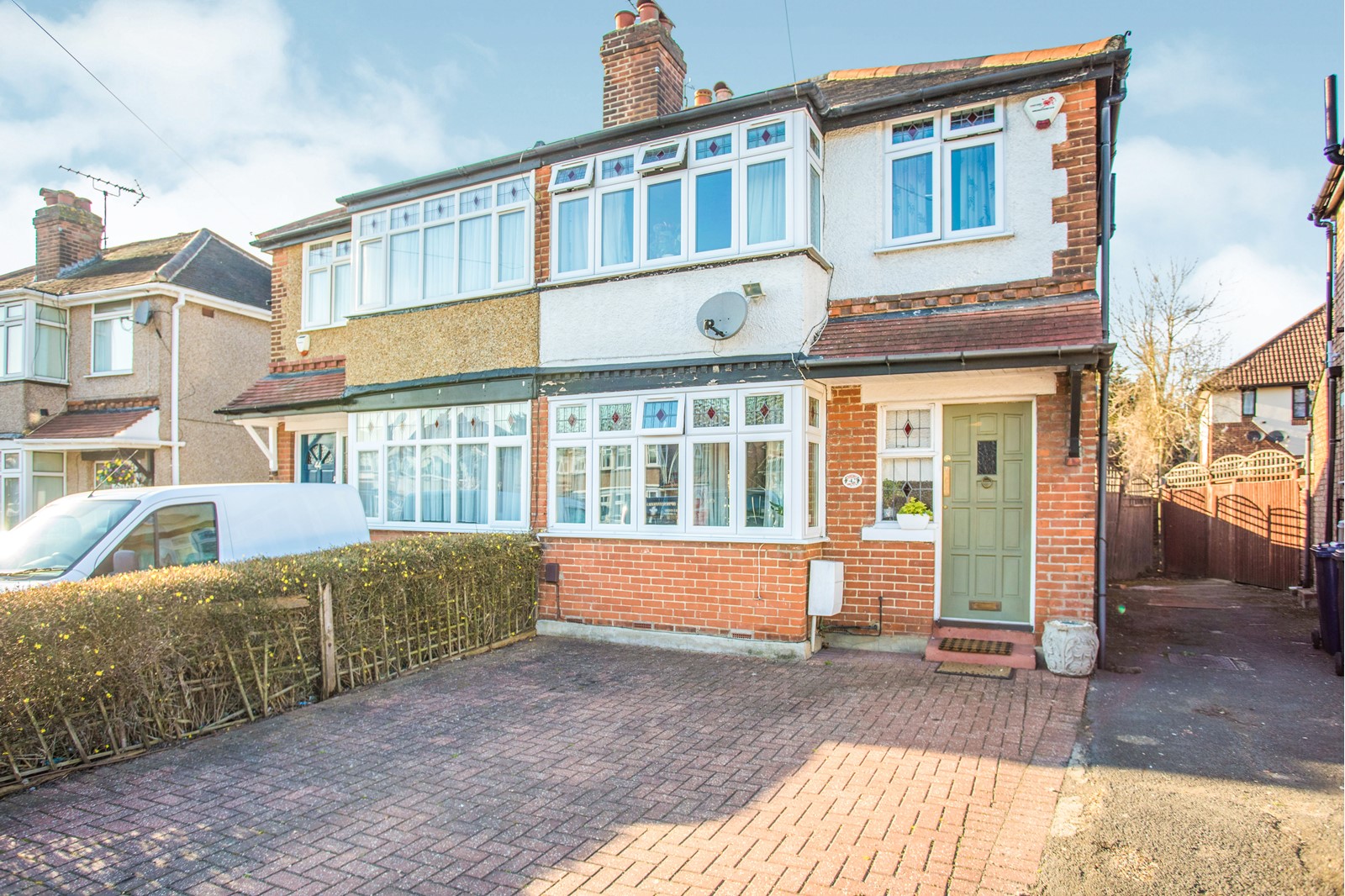 3 Bedroom Semi-detached House For Sale In Wood End Gardens, Northolt ...